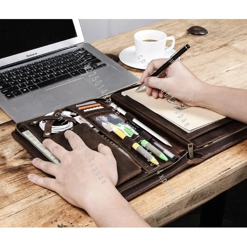 Tech Accessories Tablet - Borsa in Pelle per Tablet con