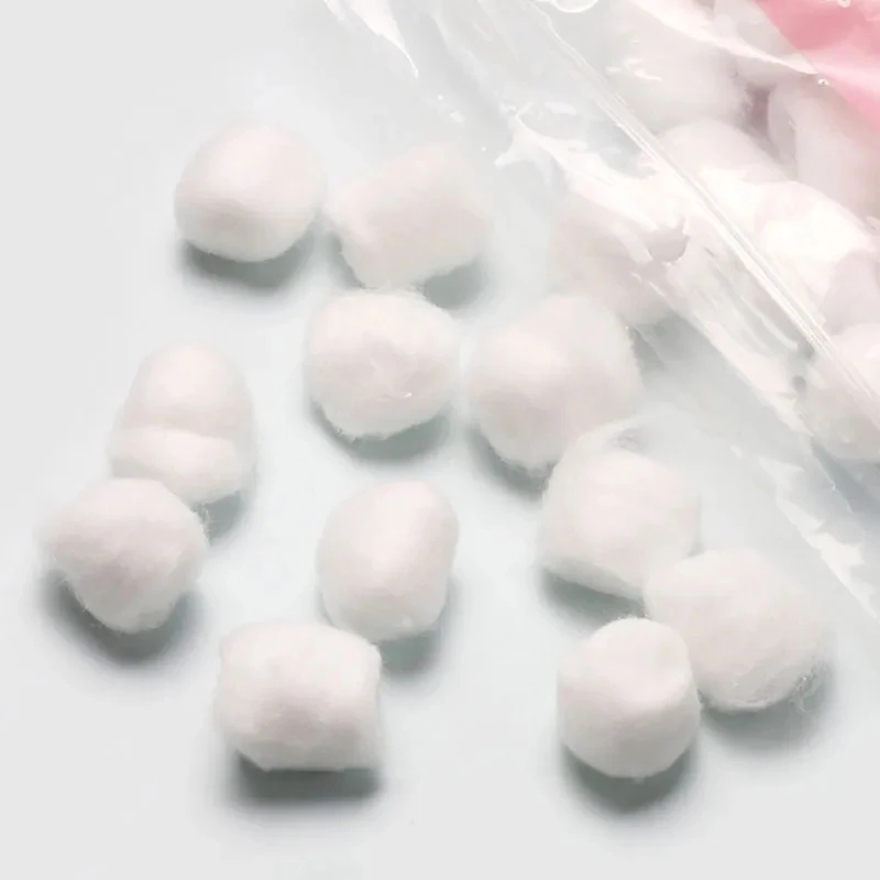 100 pezzi di palline di cotone - Nail Tech Accessories recensione e prezzo
