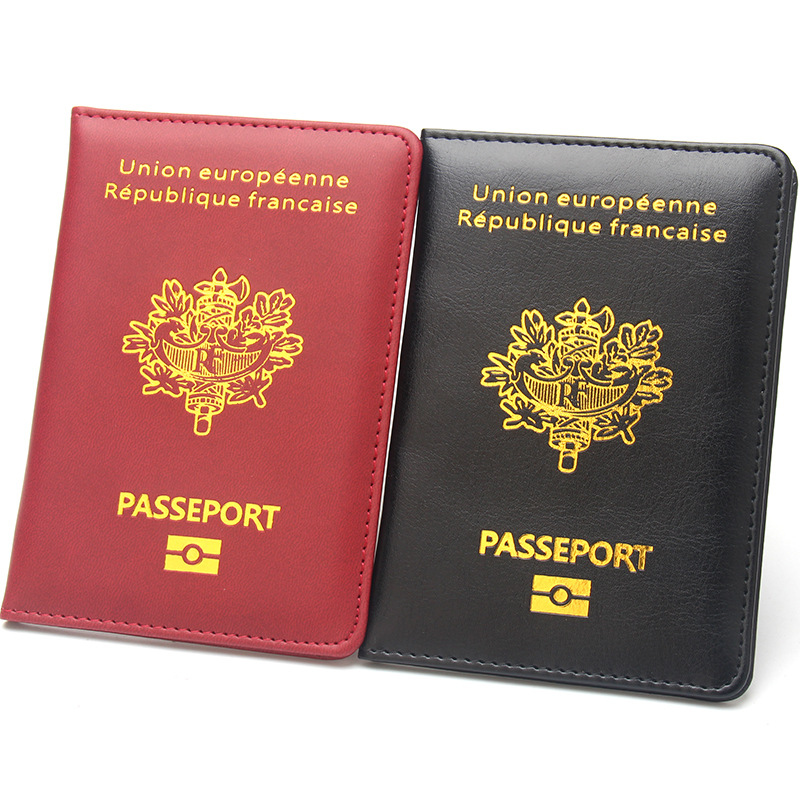 Porta passaporto in pelle di f - Tech Accessories Travel recensione e prezzo