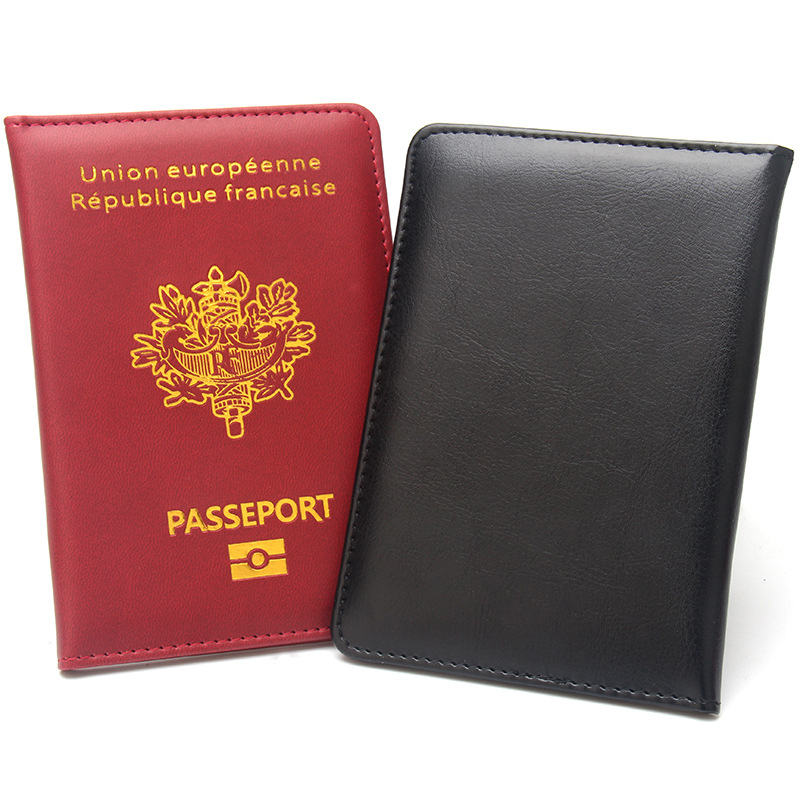 Porta passaporto in pelle di f - Tech Accessories Travel recensione e prezzo